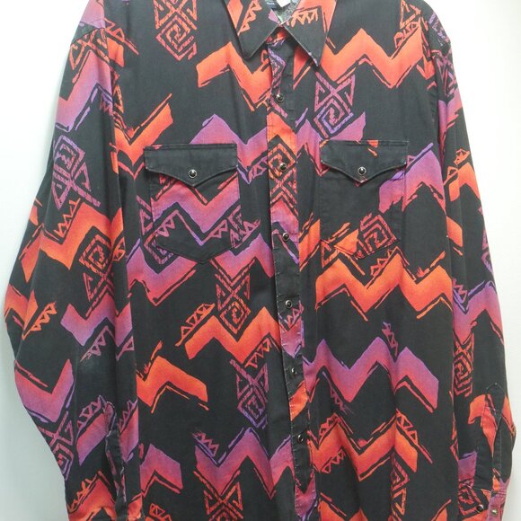 Vintage Wrangler Geometric Shape Pattern Snap-Button Long Sleeve Shirt - Picture 1 of 15